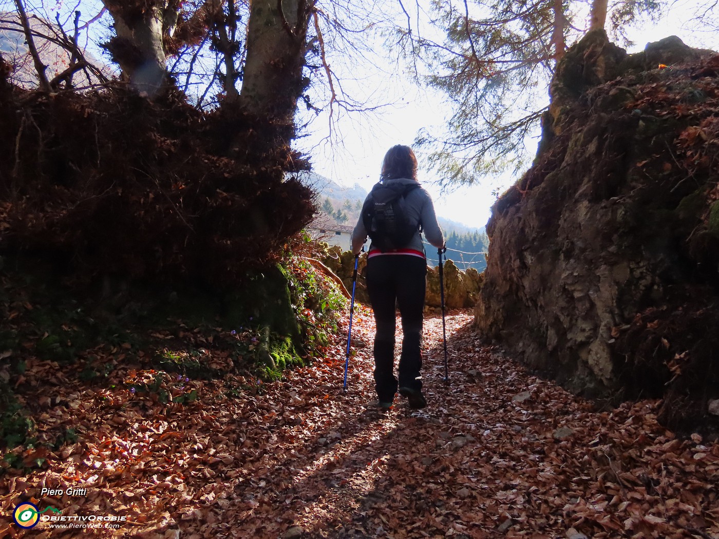 14 Sul sentiero 519A.JPG